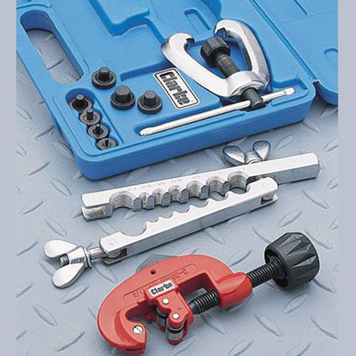 Clarke CHT229 Pipe Flaring & Cutting Kit.