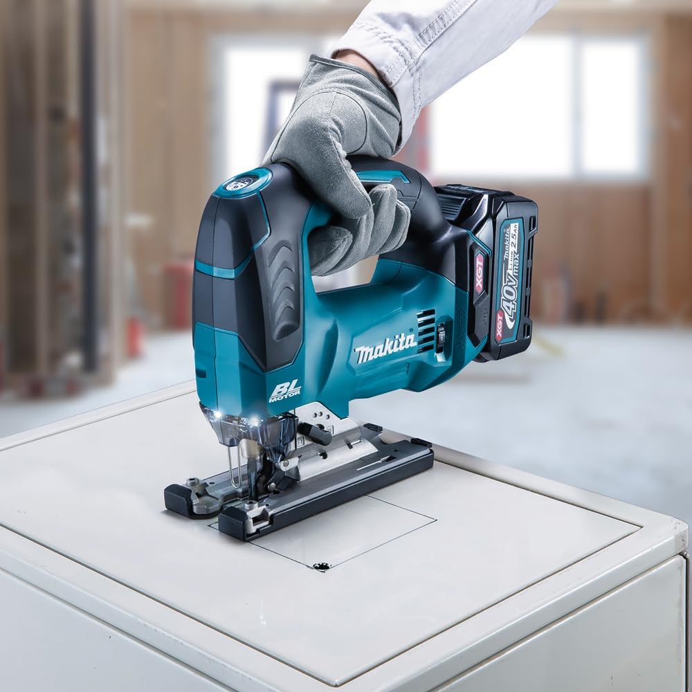 Makita JV002GZ01 40V Max Li-ion XGT Brushless Jigsaw Supplied in a Makpac Case