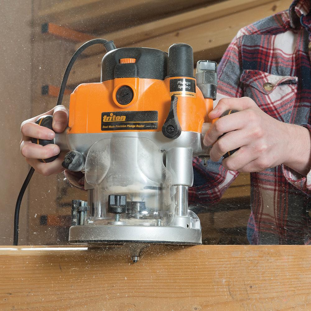 Triton TRA001 2400W Dual Mode Precision Plunge Router